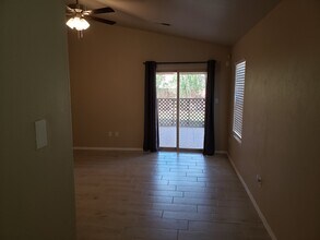 2541 Prado Del Sol Ave in Las Cruces, NM - Building Photo - Building Photo