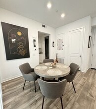 26976 W Prospector Rd in Valencia, CA - Building Photo - Building Photo