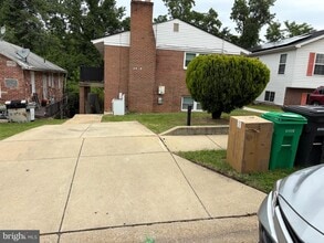 4706 Deanwood Dr in Capitol Heights, MD - Building Photo - Building Photo
