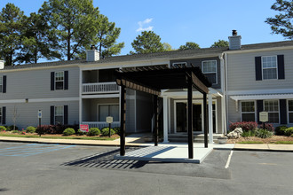 Park West Apartments in Mobile, AL - Foto de edificio - Building Photo