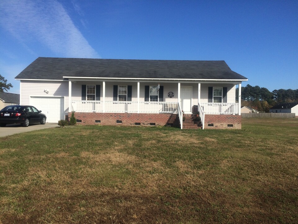 105 Taylors Ct in Camden, NC - Building Photo