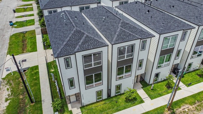 property at 2708 Nagle St