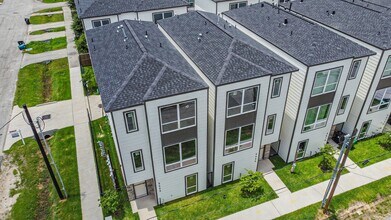 2708 Nagle St in Houston, TX - Building Photo - Building Photo