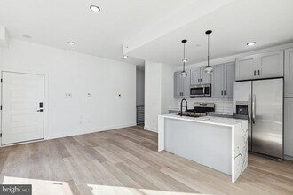 2550 Hope St in Philadelphia, PA - Building Photo - Building Photo