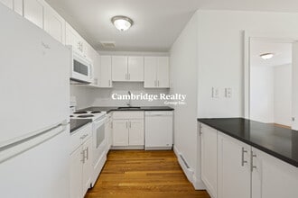 141 Summer St, Unit 3S in Malden, MA - Building Photo - Building Photo