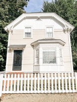 22 Marblehead St, Unit 2 in North Andover, MA - Building Photo