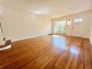 45 65th Pl in Long Beach, CA - Building Photo - Building Photo