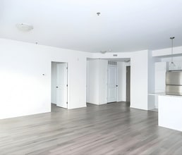 151 Greenbank Road in Ottawa, ON - Building Photo - Building Photo