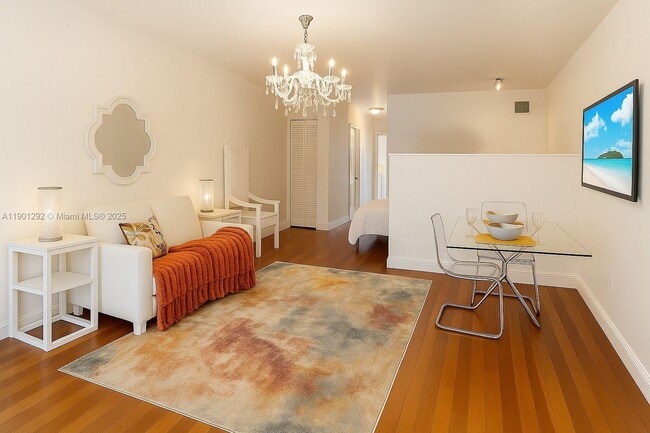 1340 Drexel Ave in Miami Beach, FL - Building Photo - Building Photo