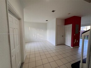 2525 SE 15th Pl in Homestead, FL - Building Photo - Building Photo