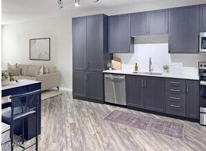 4949 N 7th St, Unit A5 in Phoenix, AZ - Foto de edificio - Building Photo