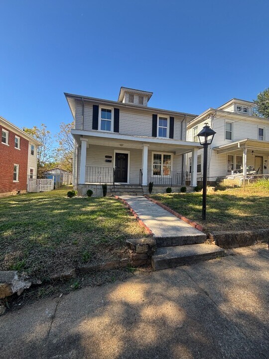 1515 8th St SE in Roanoke, VA - Building Photo