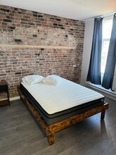 4827 Saint-Urbain Rue in Montréal, QC - Building Photo - Building Photo