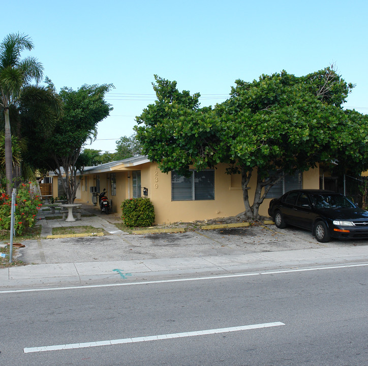 1239 NE 15th Ave in Fort Lauderdale, FL - Building Photo