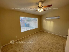 8425 W Coronado Rd in Phoenix, AZ - Foto de edificio - Building Photo