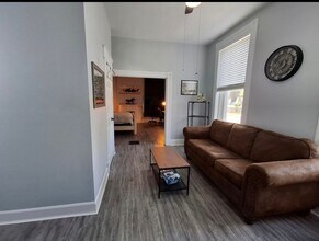 213 Adela Ave in Ludlow, KY - Building Photo - Building Photo