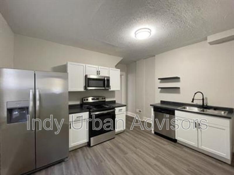 1525 N Olney St in Indianapolis, IN - Building Photo