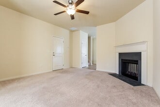 1314 Little Hampton Dr in Lawrenceville, GA - Foto de edificio - Building Photo