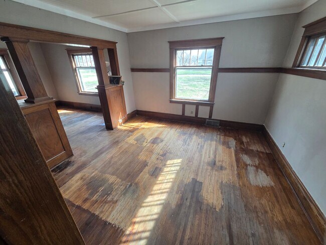 220 S Ontario St in Pomeroy, IA - Building Photo - Building Photo