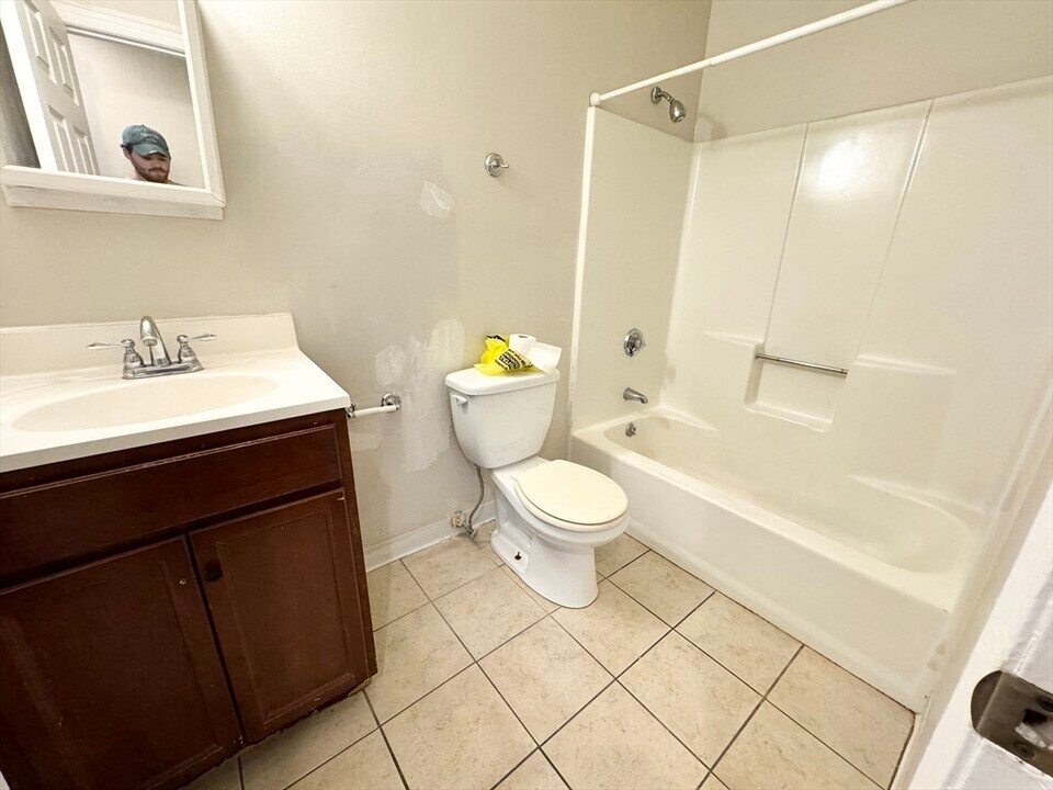 13 Ruggles St, Unit 2 in Boston, MA - Building Photo