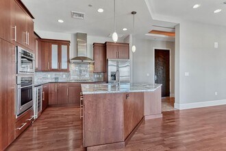 5455 Landmark Pl in Greenwood Village, CO - Foto de edificio - Building Photo