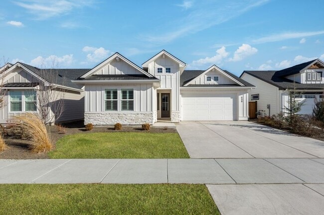 property at 538 S Prospector Ln