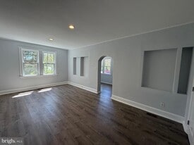 705 W White Horse Pike in Egg Harbor City, NJ - Building Photo