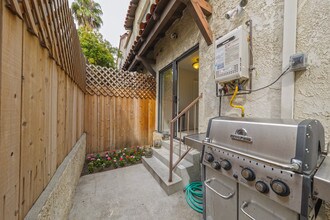 938 18th St in Santa Monica, CA - Foto de edificio - Building Photo