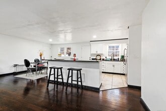 45 Frederick Rd in Vernon, CT - Building Photo - Building Photo