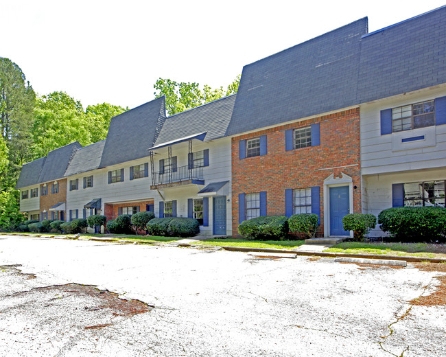 Carson Square Apartments in Birmingham, AL - Building Photo - Building Photo