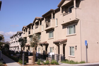 Village Run Townhomes in Santee, CA - Building Photo - Building Photo