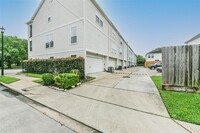 1702 Elgin St in Houston, TX - Building Photo - Building Photo