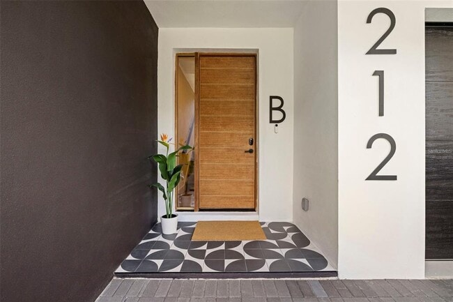 212 W Euclid Ave in Tampa, FL - Building Photo - Building Photo