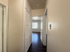 8236 Crenshaw Blvd in Inglewood, CA - Building Photo - Building Photo