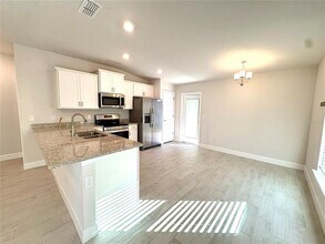 36140 Trinity Glade Rd in Dade City, FL - Building Photo - Building Photo