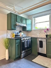 Lincoln Court Apartments in St. Paul, MN - Building Photo - Building Photo