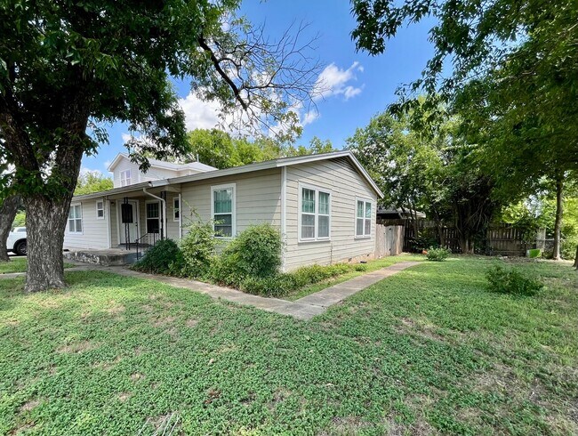 5101 Guadalupe St in Austin, TX - Building Photo - Building Photo