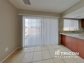 17250 N 36th Ln in Glendale, AZ - Building Photo - Building Photo