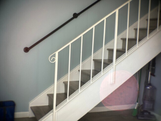 160 Espanas Glen in Escondido, CA - Building Photo - Building Photo