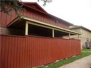 1317 Southport Dr in Austin, TX - Building Photo - Building Photo