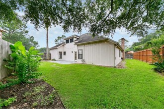 12710 Emsworth Cir in Houston, TX - Building Photo - Building Photo