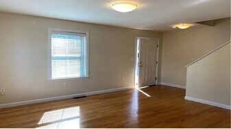 75 Mystic St in Arlington, MA - Building Photo