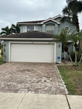 5012 Starblaze Dr in Greenacres, FL - Building Photo - Building Photo