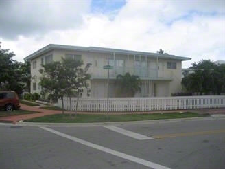 2015 Marseille Dr in Miami Beach, FL - Building Photo