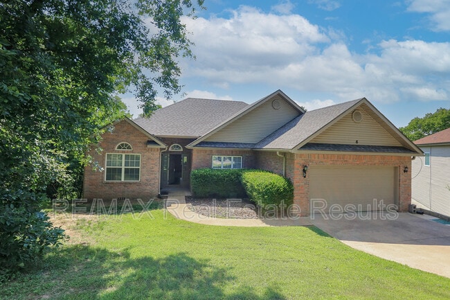 property at 6 Walford Ln