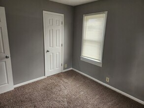 246-250 Cedar Heights Rd in Circleville, OH - Building Photo - Building Photo