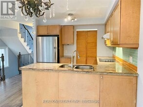 1850 Kingston Rd in Pickering, ON - Building Photo - Building Photo