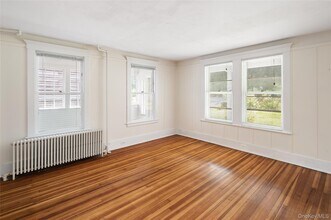 31 Main St in South Salem, NY - Building Photo - Building Photo