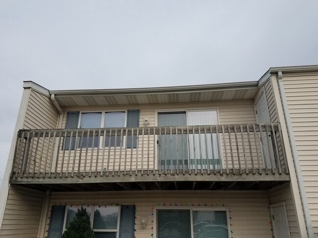 223 Tanglewood Dr in Goshen, IN - Building Photo - Building Photo