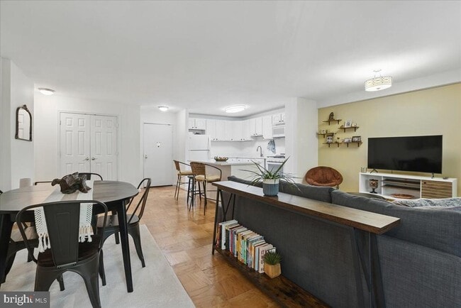 property at 4501 Arlington Blvd